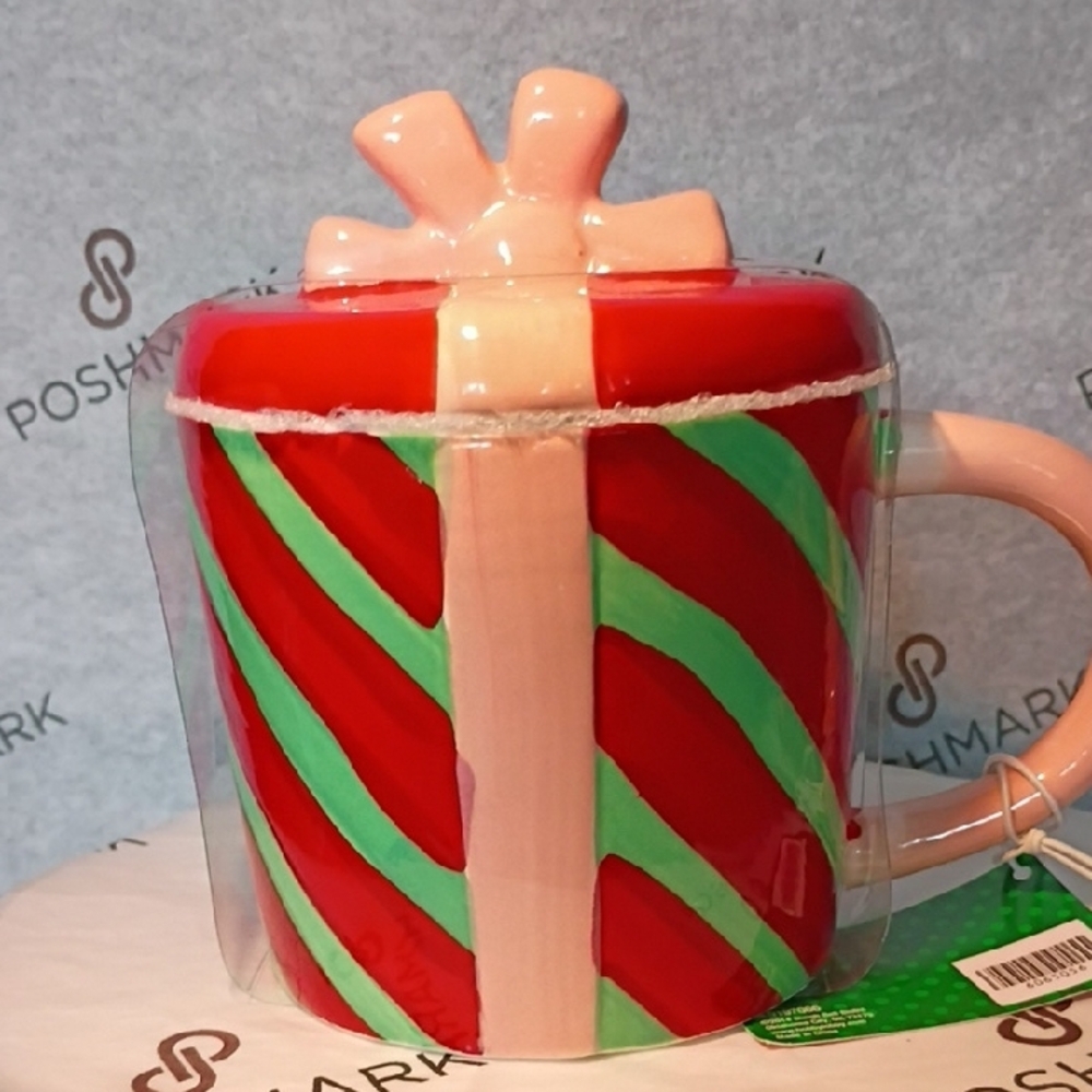 Festive Red and Green Gift Mug Red Green Pink Cup With Topper NWT - Picture 4 of 8